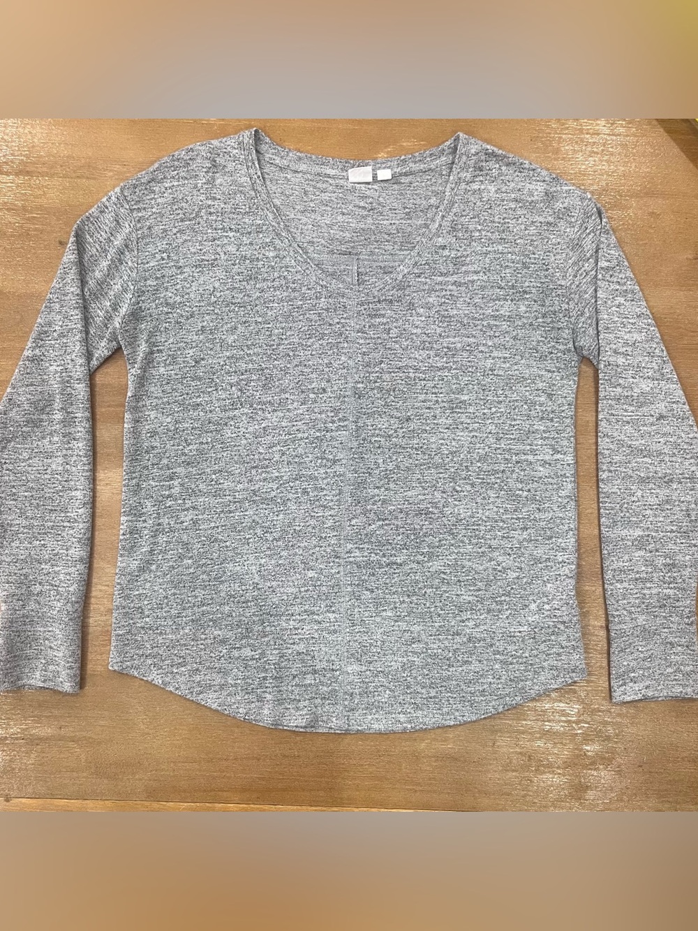 Women’s GapGray Scoop Neck Long Sleeve Top